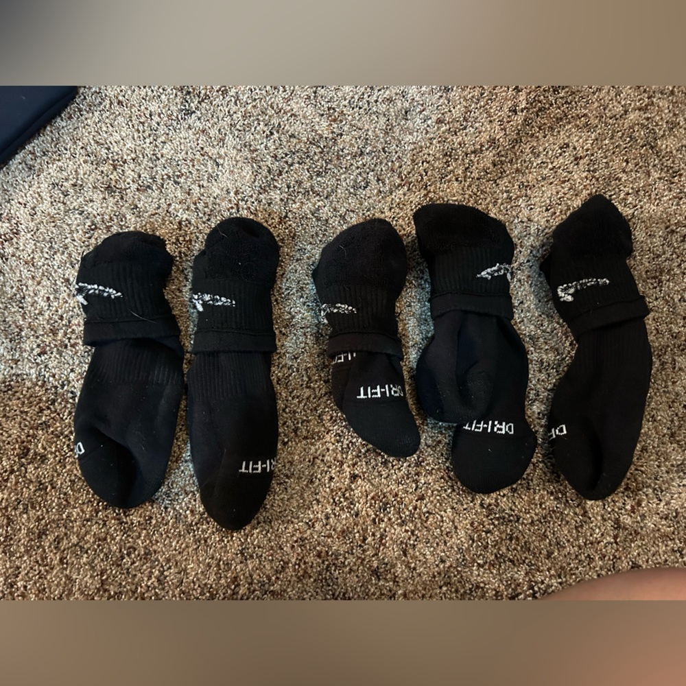5 Pack Nike Ankle Socks (comes with all 5)